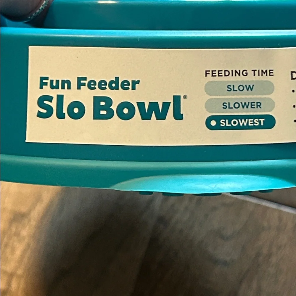 Outward Hound slow feeder bowl.  New